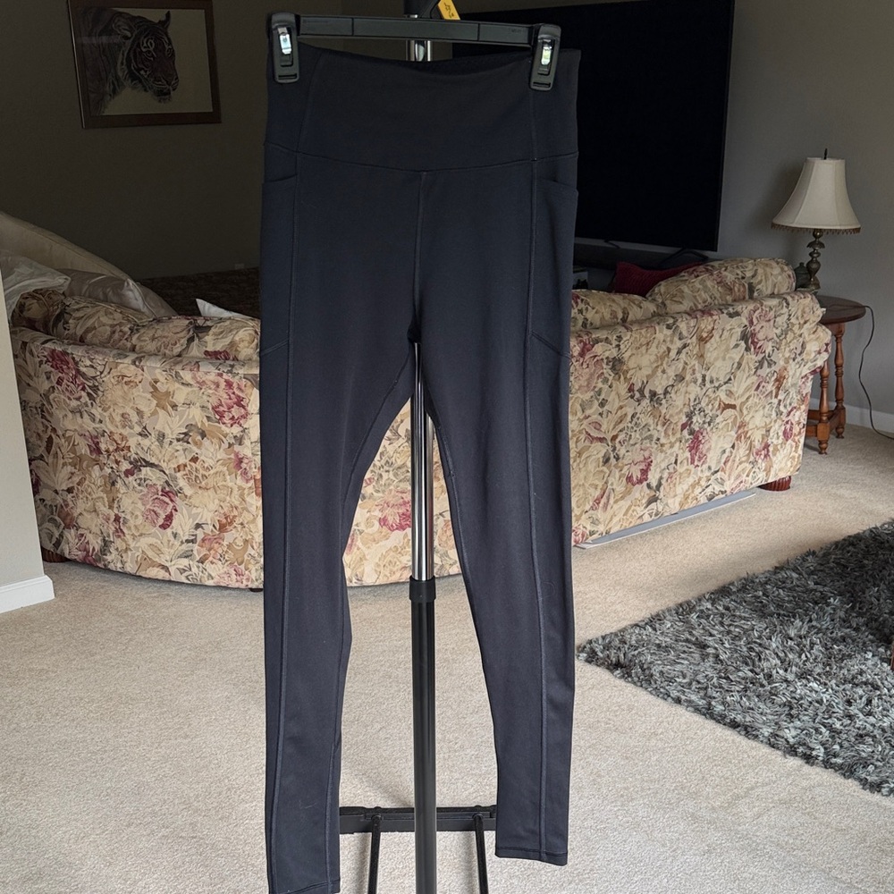 Victoria Secret Leggings size 8